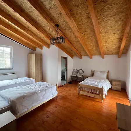 Xhaferri ホテル Zhaban