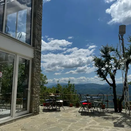 Xhaferri ホテル *