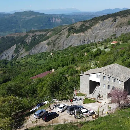 Xhaferri Hotel