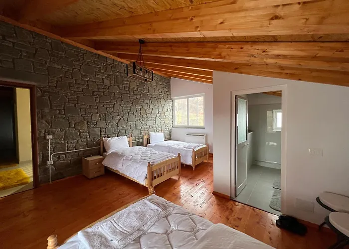 Xhaferri Hotel *